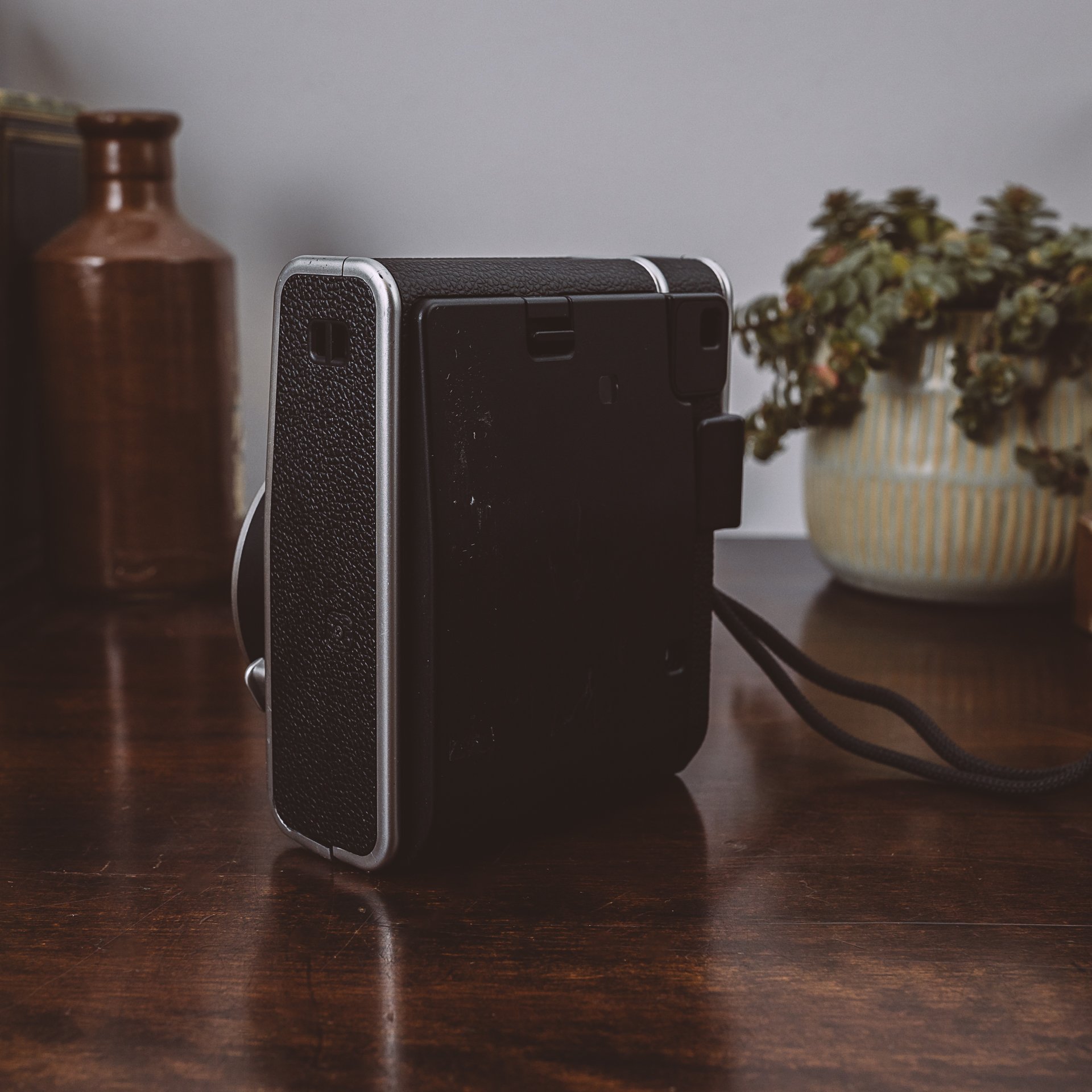 Fujifilm Instax Mini 40 (B-Grade, Ex-Hire)