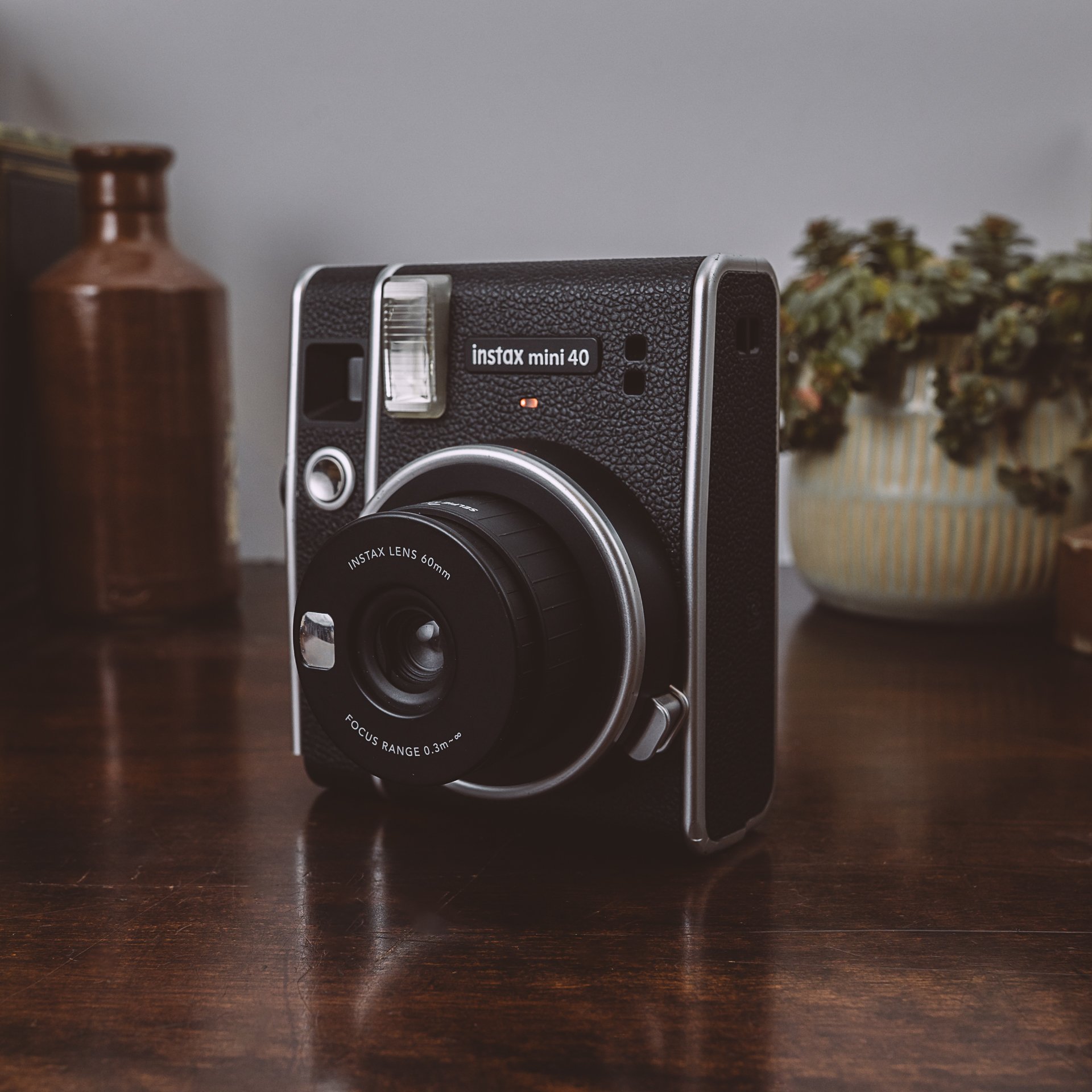 Fujifilm Instax Mini 40 (B-Grade, Ex-Hire)